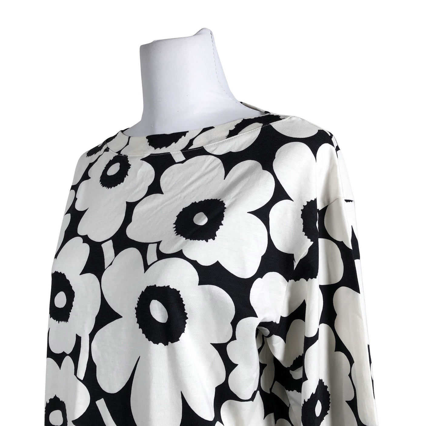 Naisten Marimekko - Trikoomekko, koko 34 - Valkoinen (2)