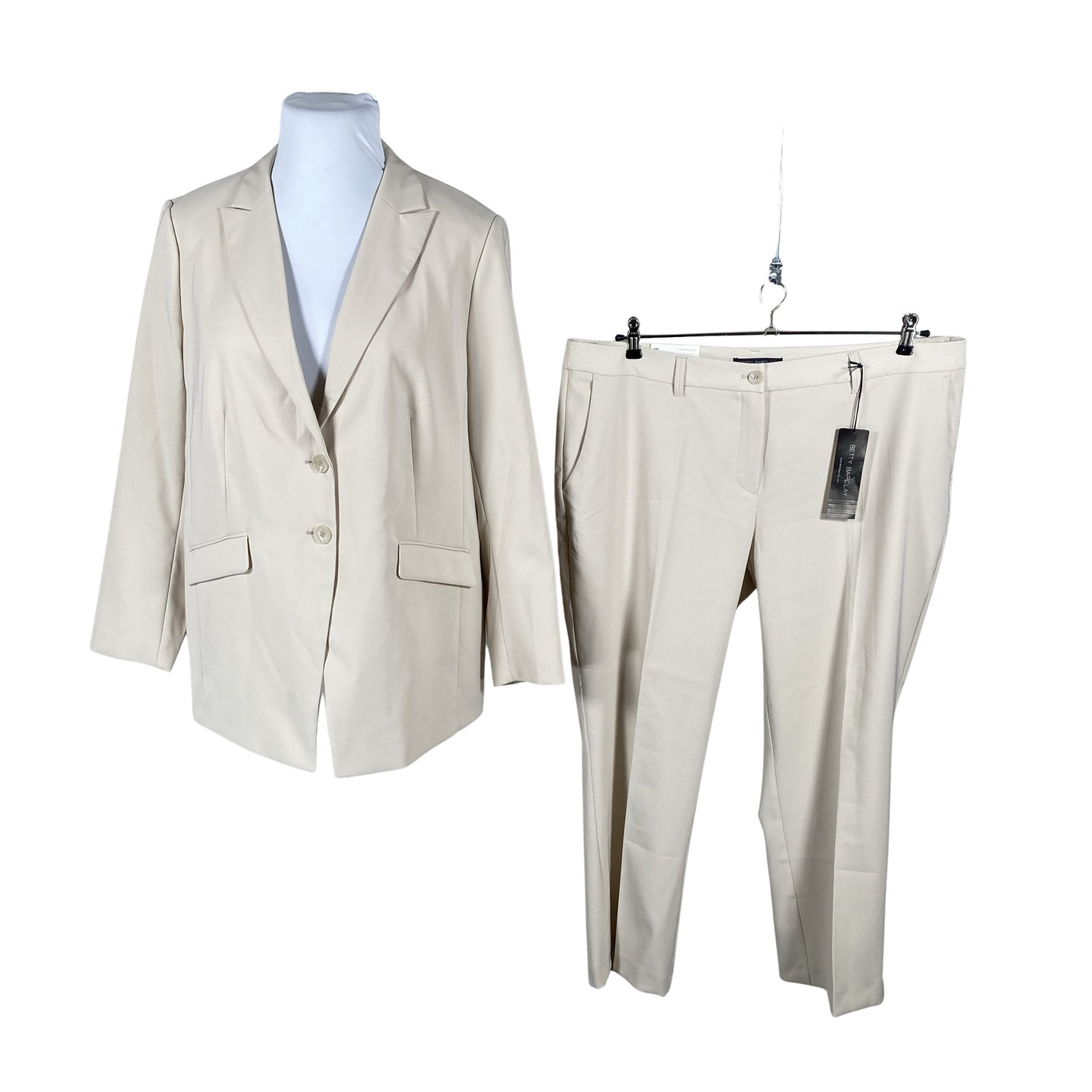 Naisten Betty Barclay - Jakkupuku, koko 48 - Beige (1)
