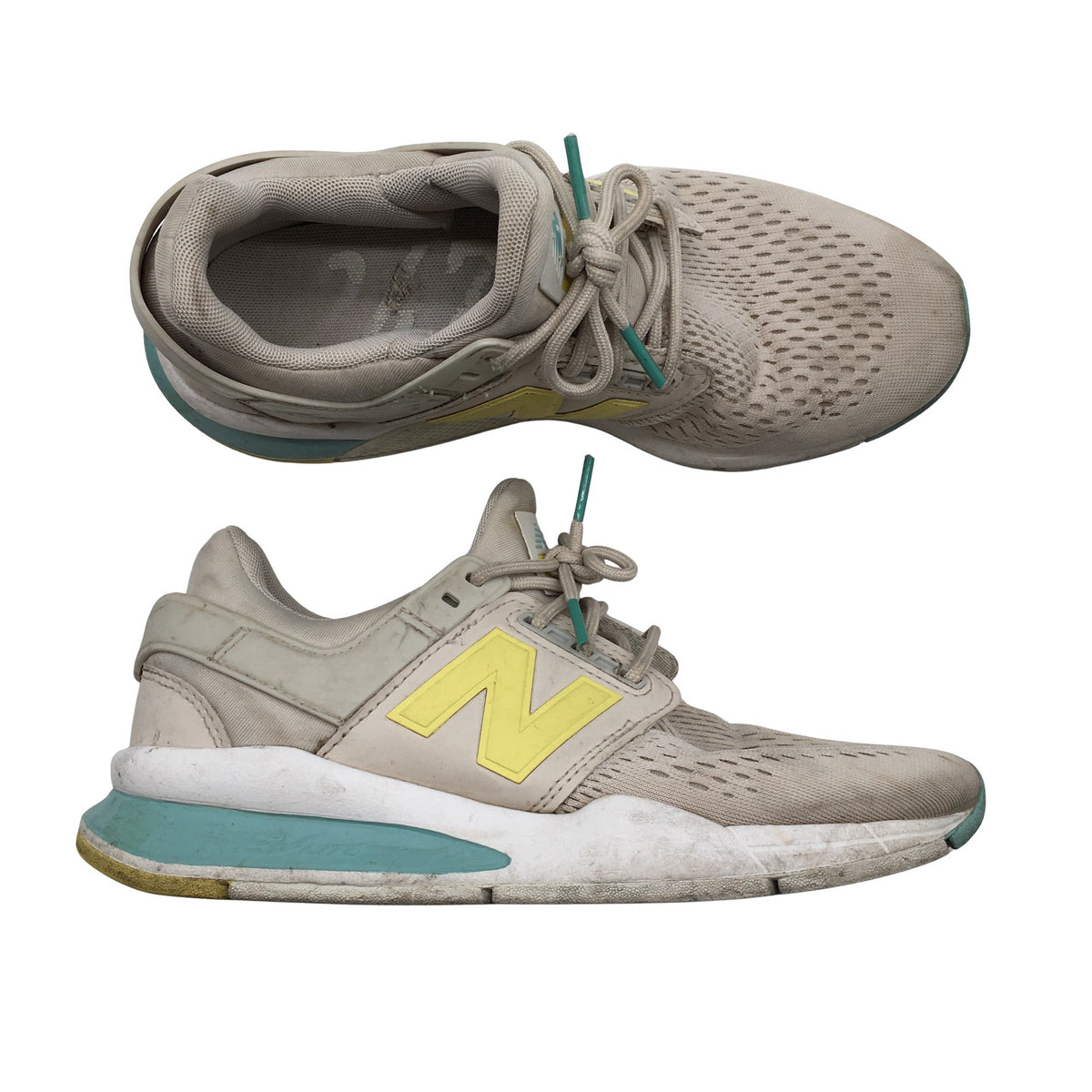 Naisten New Balance - Lenkkarit, koko 36 - Beige (1)