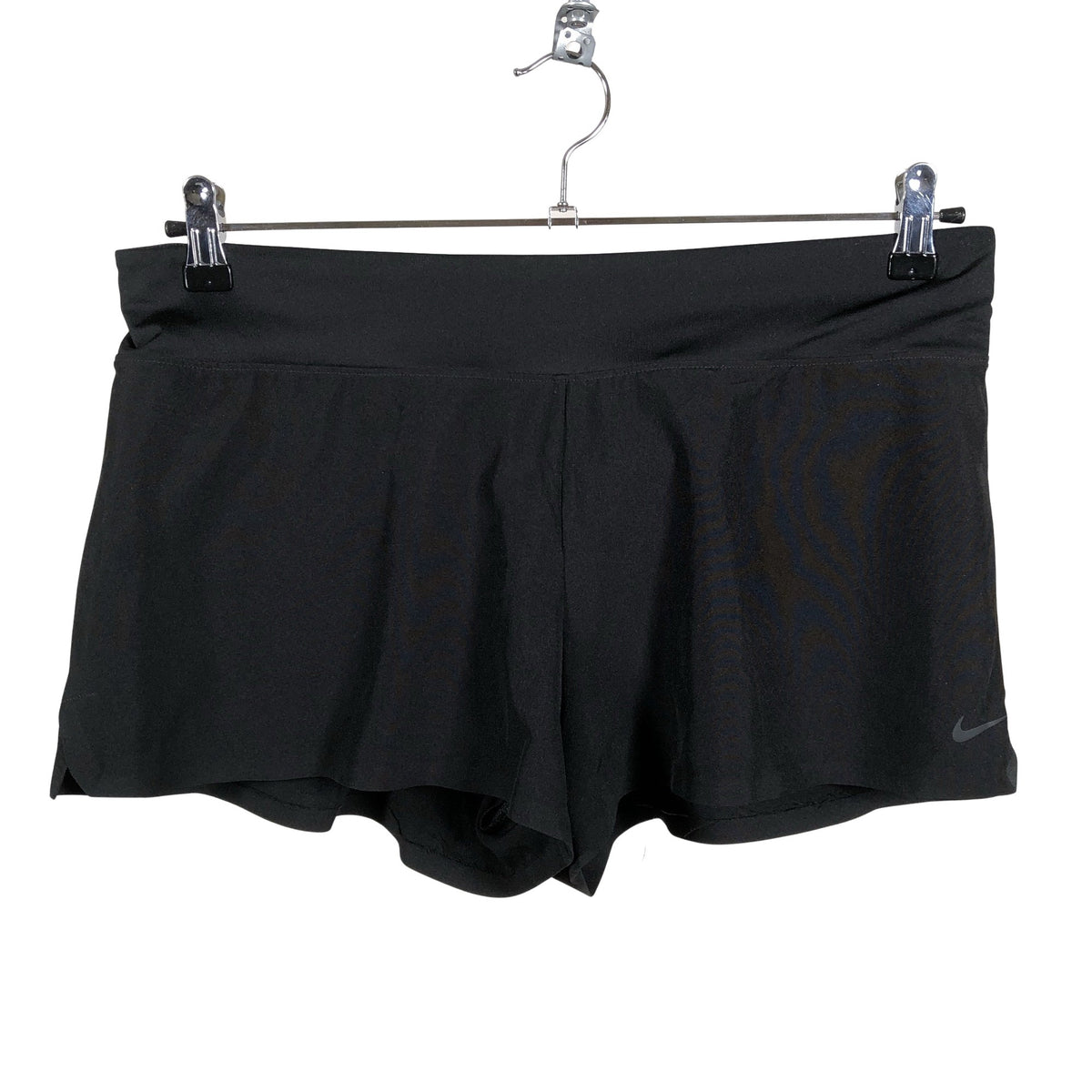Naisten Nike - Urheilushortsit, koko 40 - Musta (1)