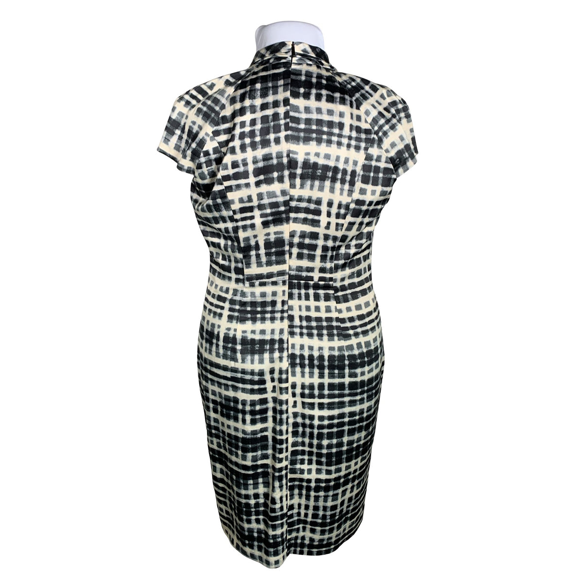 Naisten Hugo Boss - Sifonkimekko, koko 42 - Beige (2)