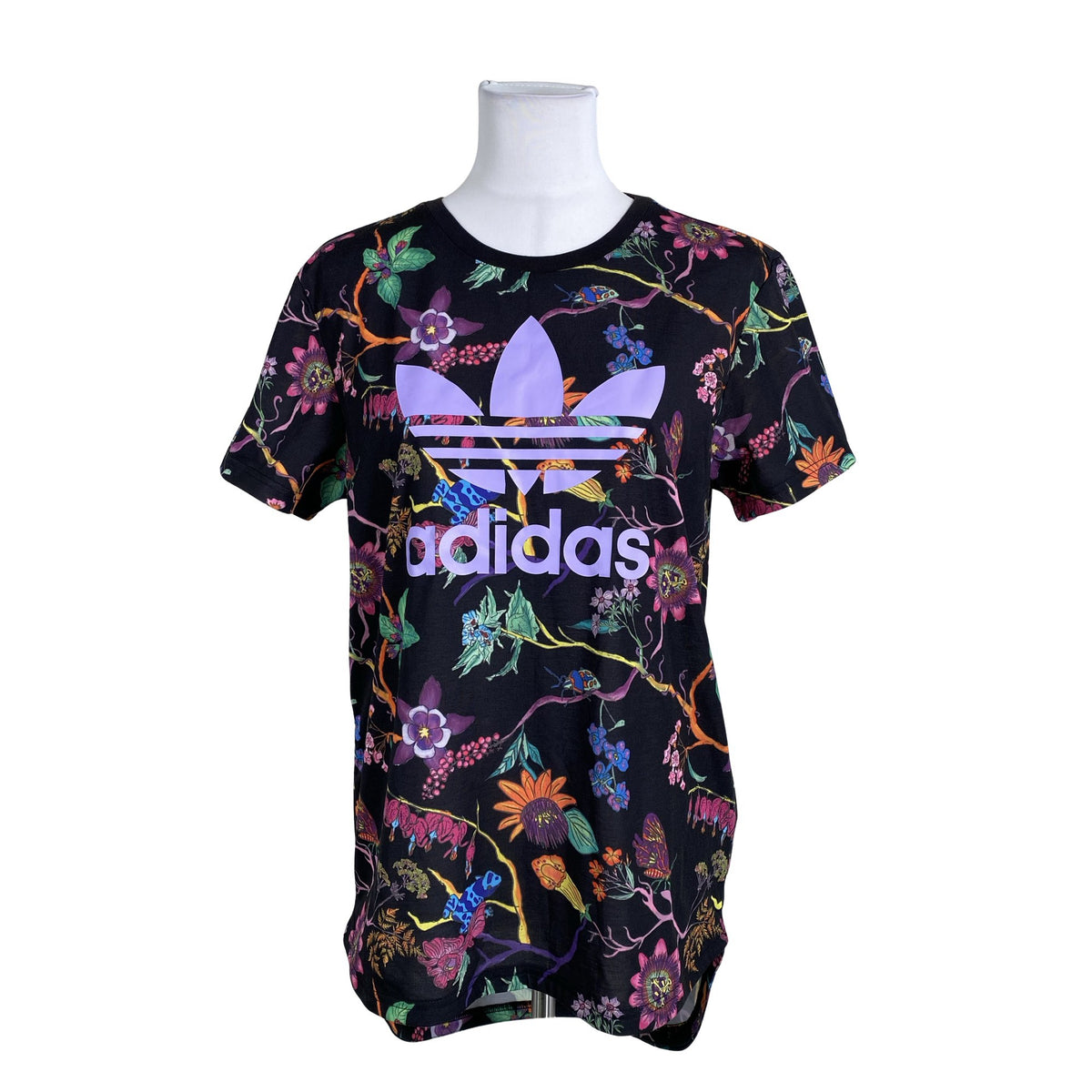 Naisten Adidas - T-paita, koko 40 - Musta (1)