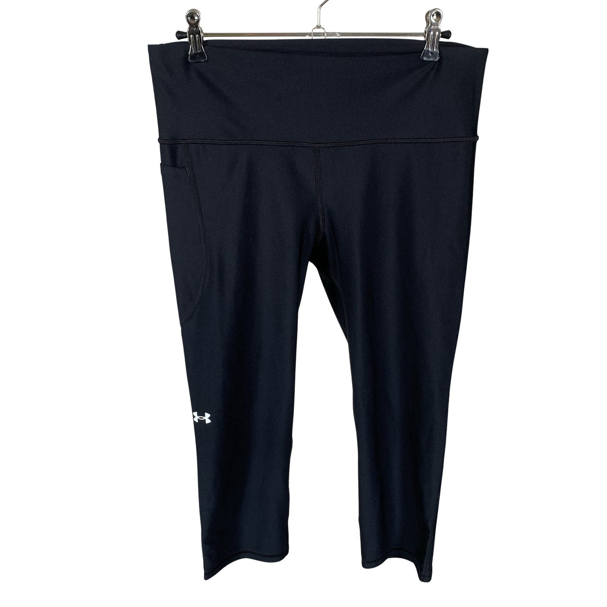 Naisten Under Armour - Urheilucaprit, koko 40 - Musta (1)
