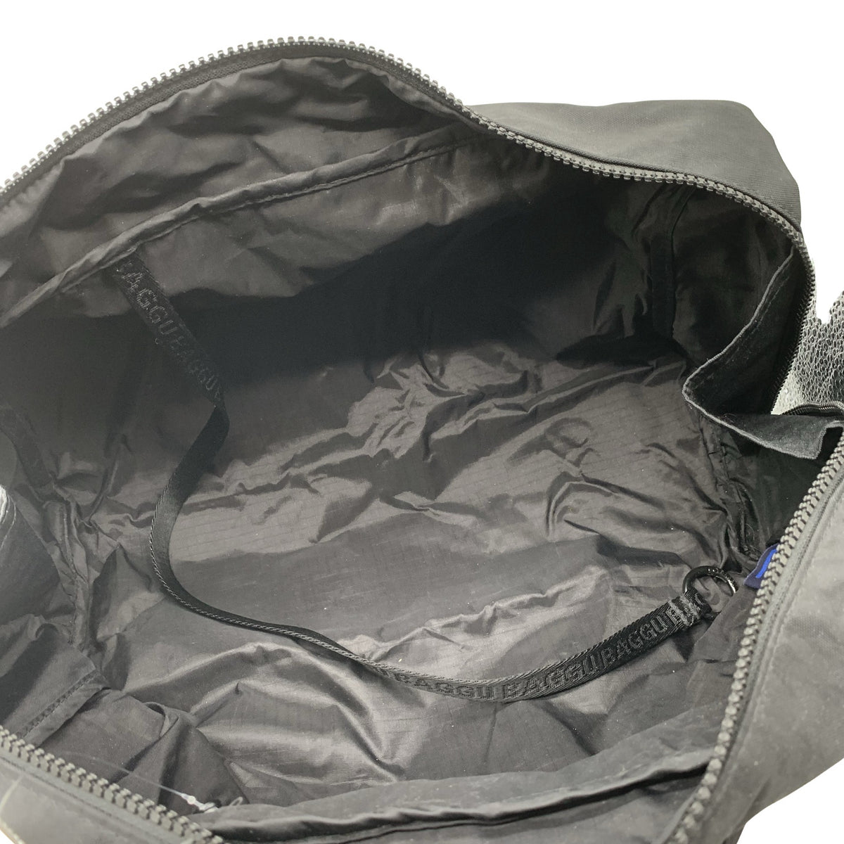 Naisten Baggu - Käsilaukku, koko Midi - Musta (3)