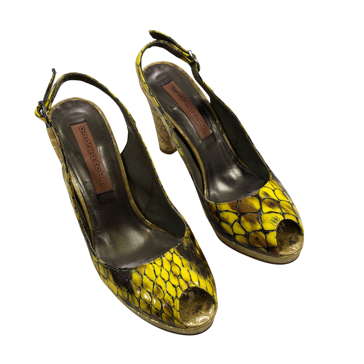 Korolliset sandaalit, koko 38