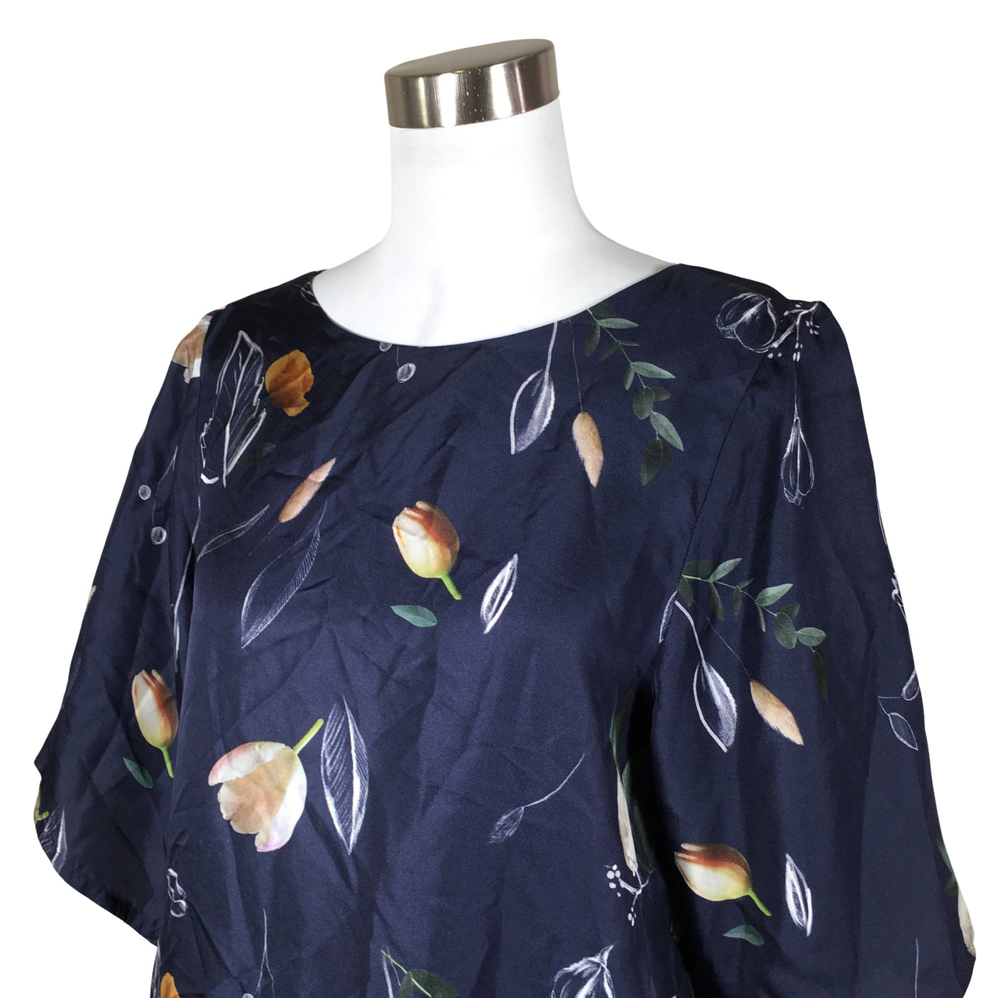 Unisex Uhana Design - Sifonkimekko, koko 34 - (3)