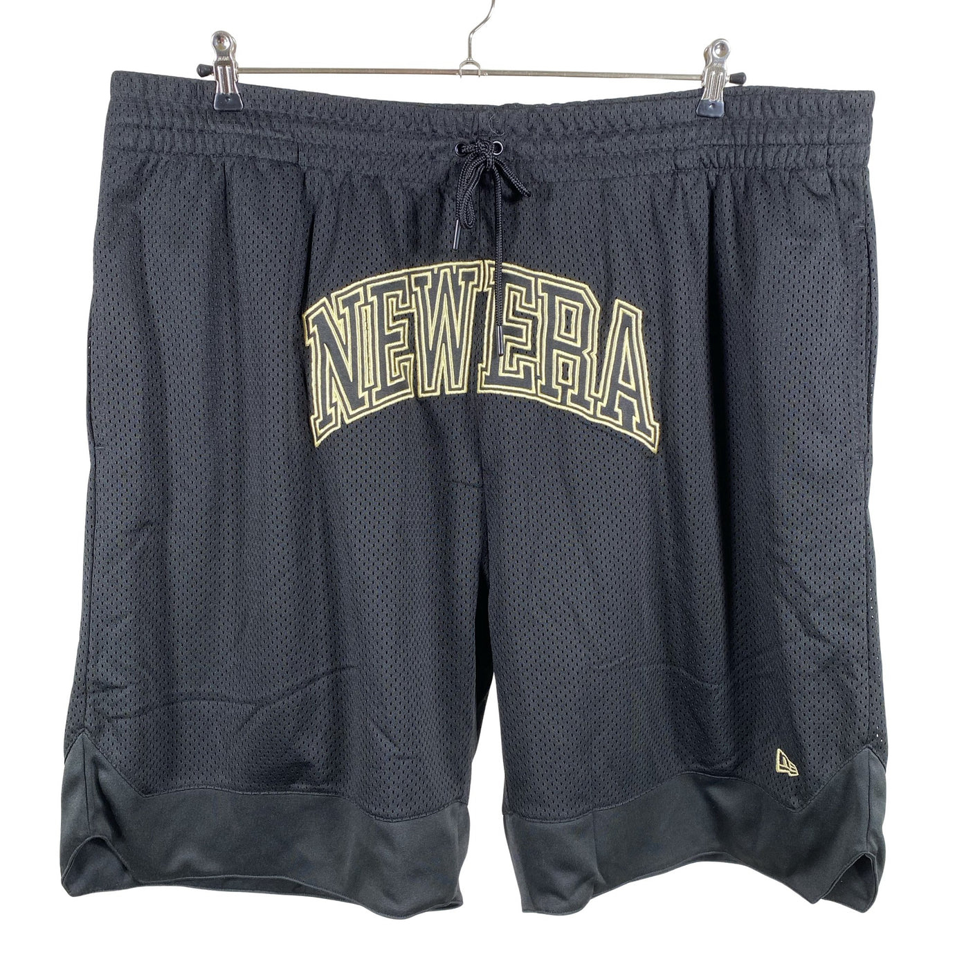 Miesten New Era - Urheilushortsit, koko XXL - Musta (1)