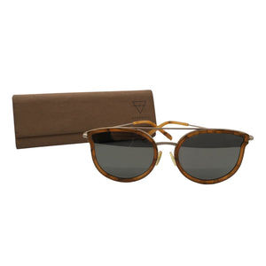 Aurinkolasit, koko Ei kokoa