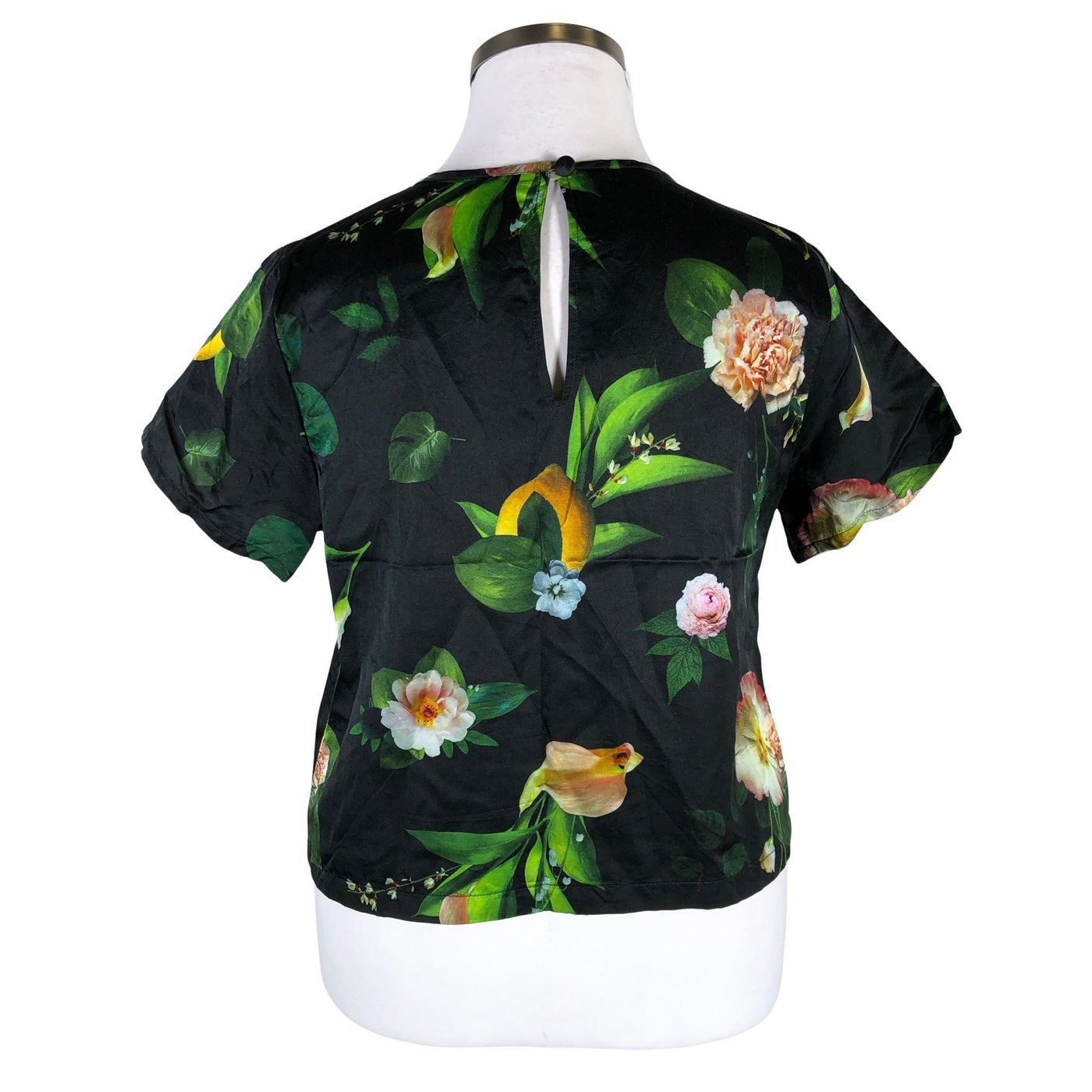 Unisex Uhana Design - Lyhythihainen pusero, koko 42 -  (2)