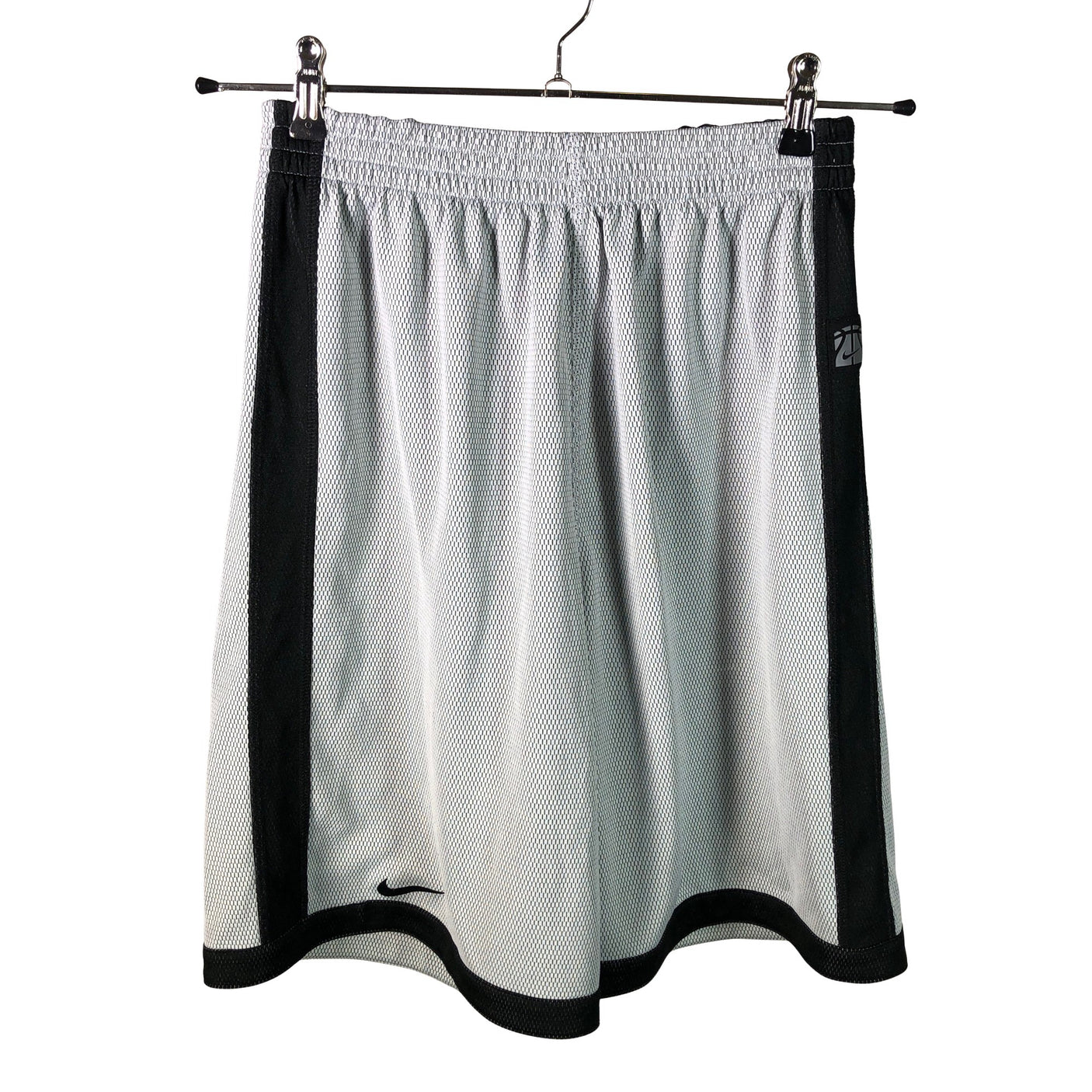 Unisex Nike - Urheilushortsit, koko 46 -  (1)