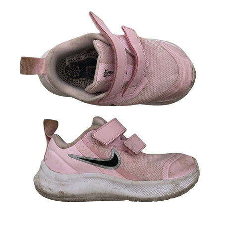 Unisex Nike - Lenkkarit, koko 23 -  ()