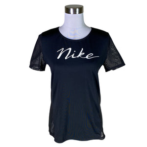 Unisex Nike - Urheilupaita, lyhyet hihat, koko 38 -  (1)