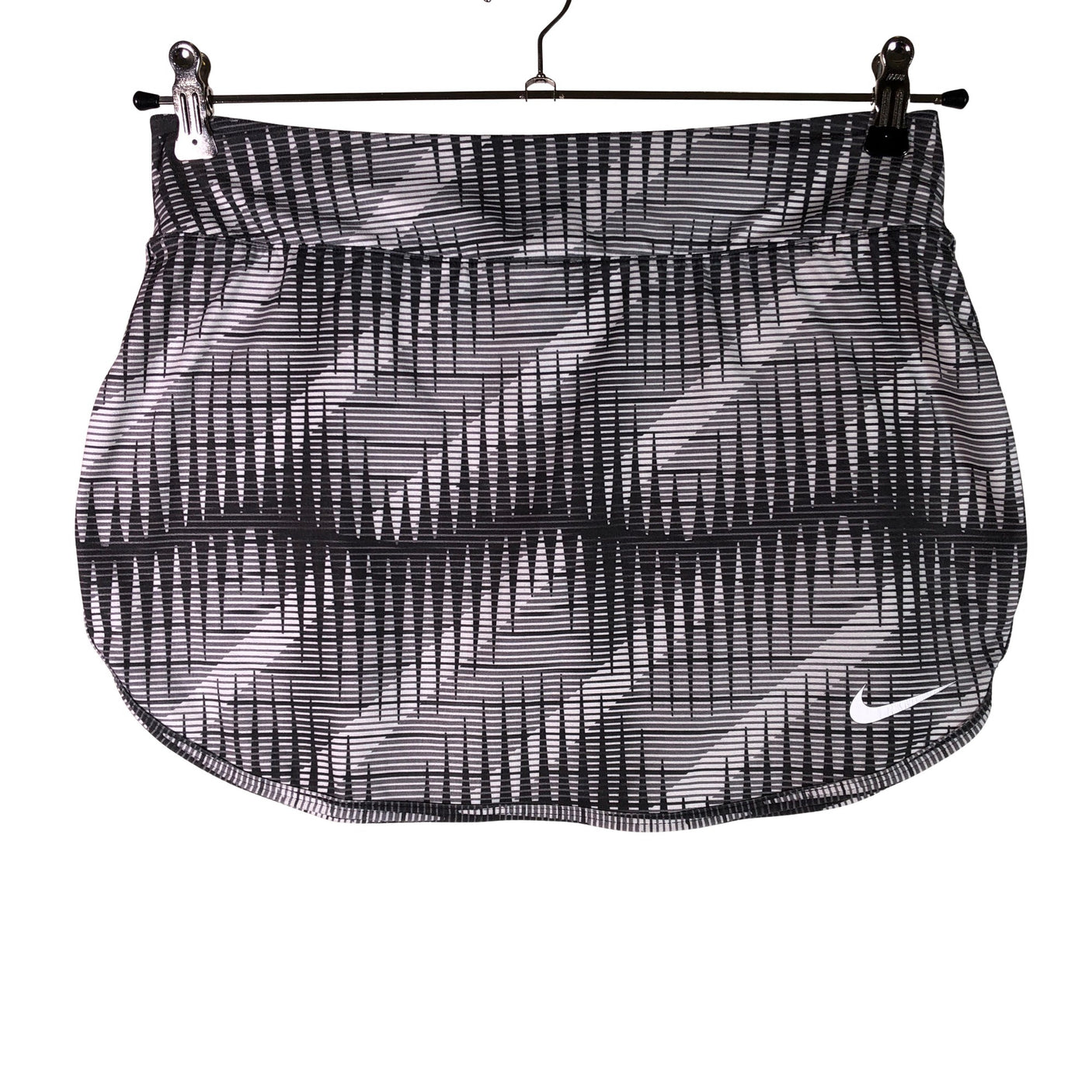 Unisex Nike - Urheilushortsihame, koko 38 -  (1)