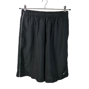 Unisex Nike - Urheilushortsit, koko L -  (1)