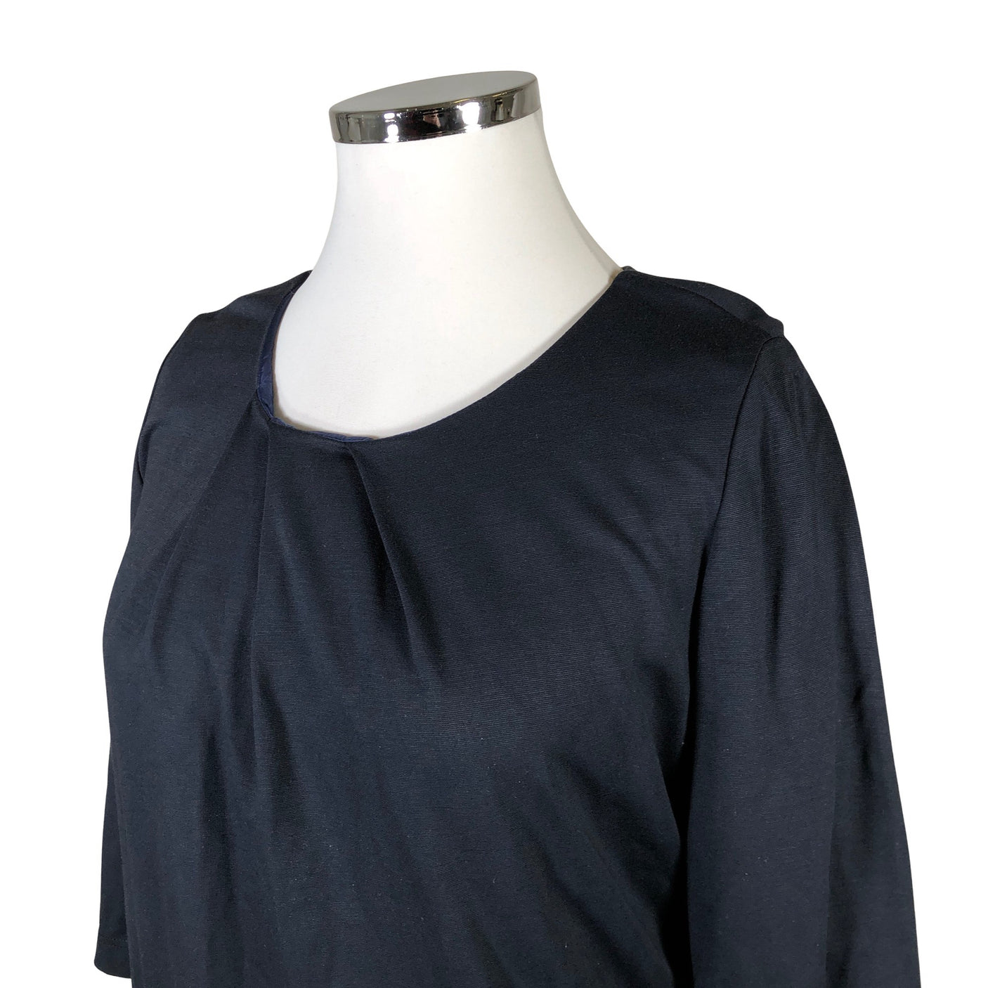 Unisex Hugo Boss - Trikoomekko, koko 42 -  (3)