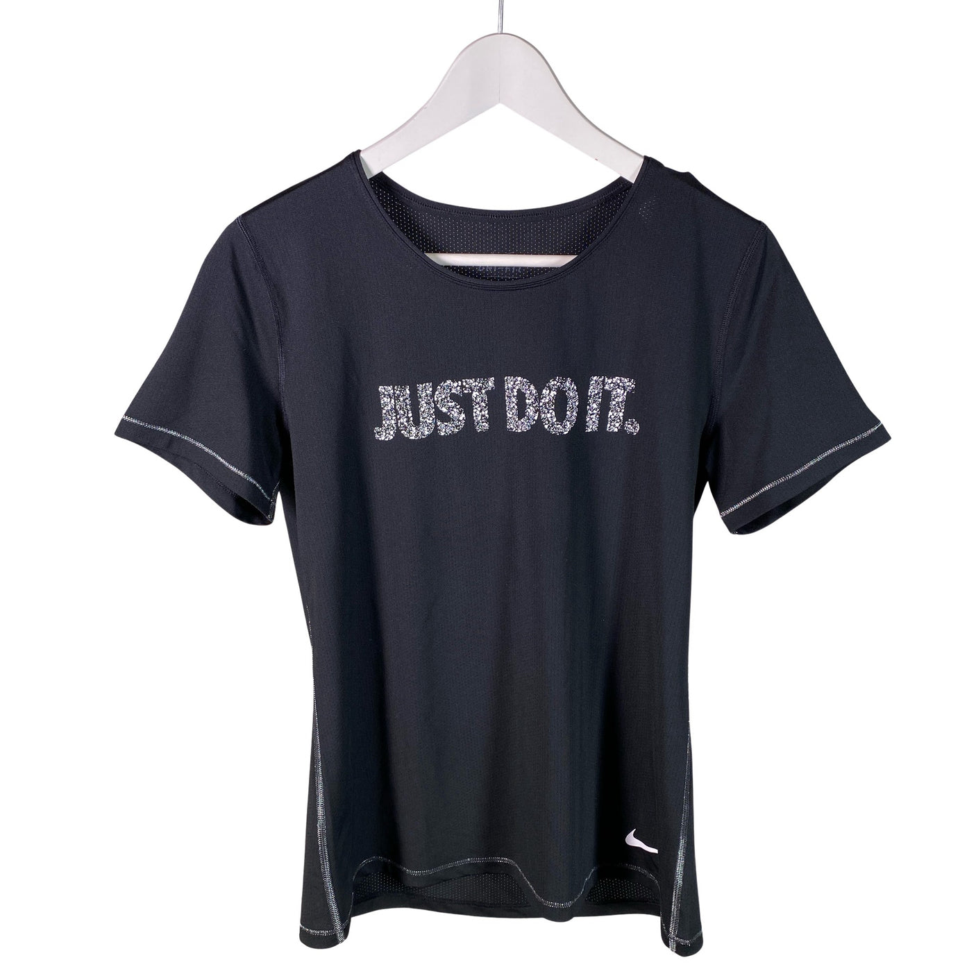 Unisex Nike - Urheilupaita, lyhyet hihat, koko 38 -  (1)