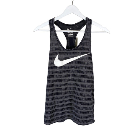 Unisex Nike - Urheilutoppi, koko 38 -  ()