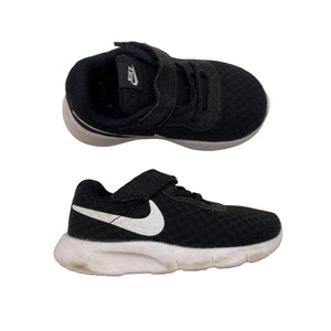 Unisex Nike - Lenkkarit, koko 22 -  (1)