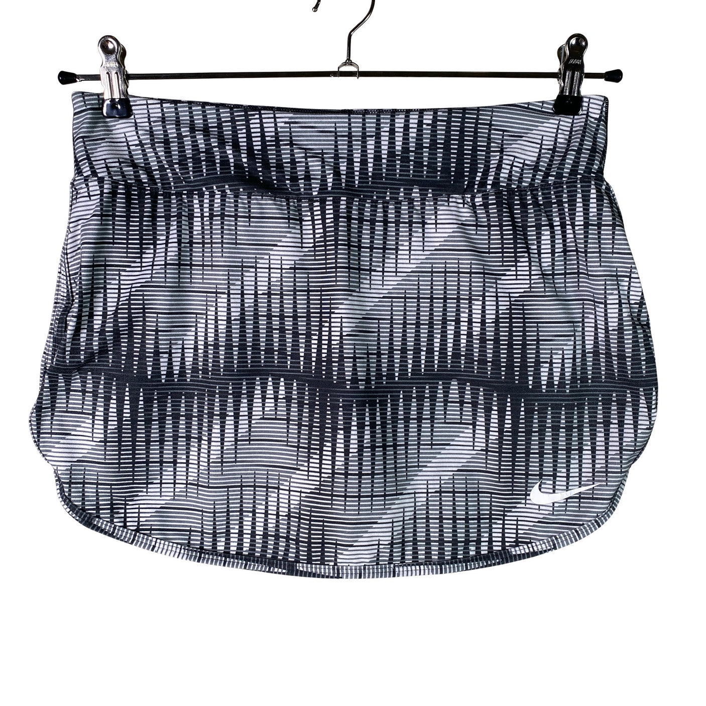Unisex Nike - Urheilushortsihame, koko 38 -  (1)