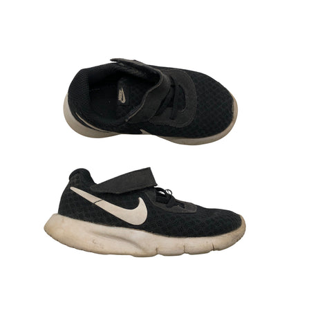 Unisex Nike - Lenkkarit, koko 23 -  ()