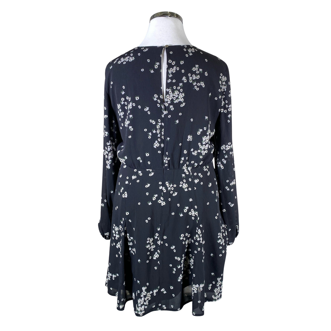 Unisex Ted Baker - Sifonkimekko, koko 44 -  (3)