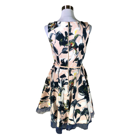 Unisex Closet - Juhlamekko, koko 38 -  (2)