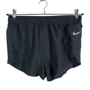 Unisex Nike - Urheilushortsit, koko 36 -  (1)