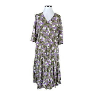 Unisex Marks&Spencer - Sifonkimekko, koko 44 -  (1)