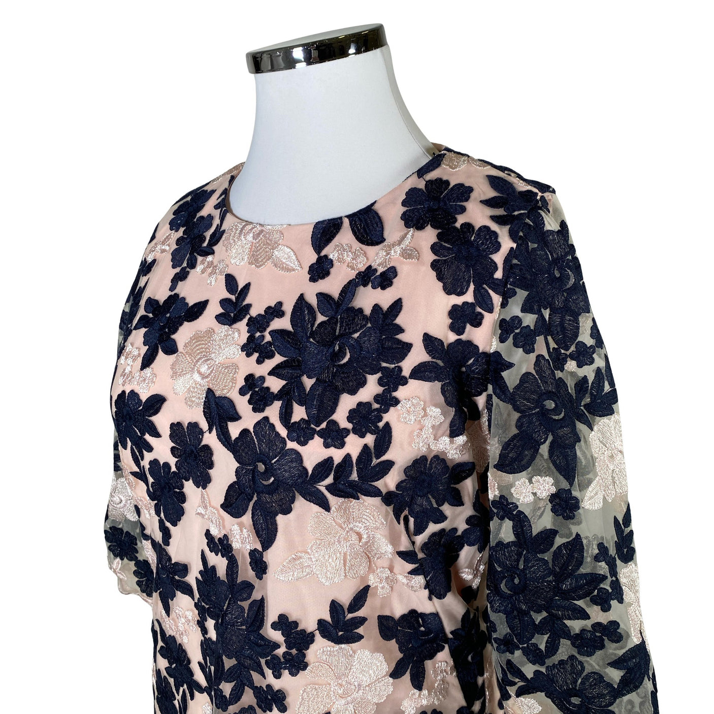 Unisex S.T.I - Juhlamekko, koko 44 -  (2)