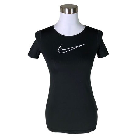 Unisex Nike - Urheilupaita, lyhyet hihat, koko 40 -  ()