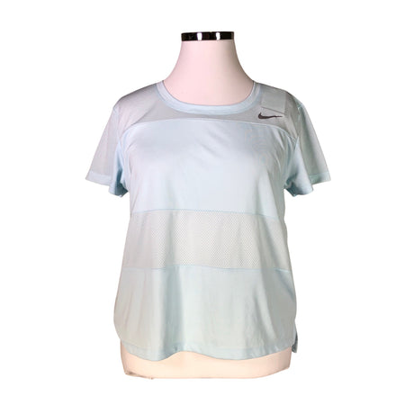 Unisex Nike - Urheilupaita, lyhyet hihat, koko 42 -  ()