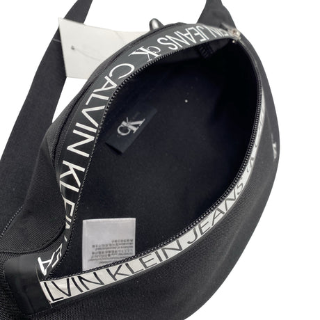Naisten Calvin Klein Jeans - Vyölaukku, koko Mini - Musta (2)