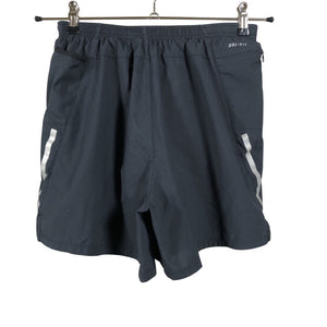 Naisten Nike - Urheilushortsit, koko 38 - Musta (2)