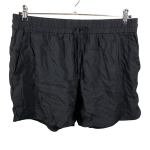 Naisten Arket - Shortsit, koko 40 - Musta (1)