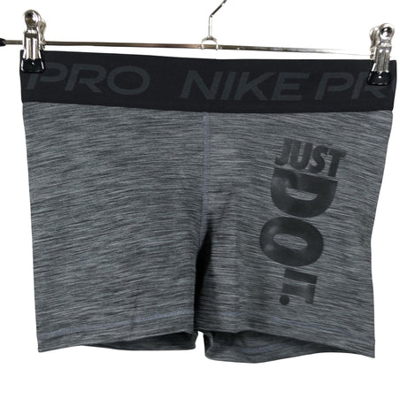 Naisten Nike - Urheilushortsit, koko 38 - Harmaa ()