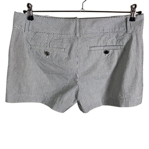 Naisten Calvin Klein - Shortsit, koko 40 - Valkoinen (2)