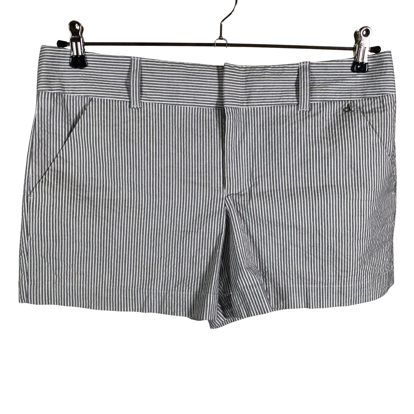Naisten Calvin Klein - Shortsit, koko 40 - Valkoinen (1)