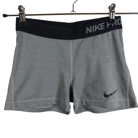 Unisex Nike - Urheilushortsit, koko 38 -  ()