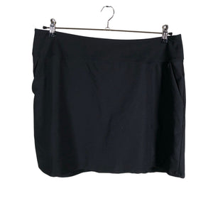 Naisten Adidas - Urheilushortsihame, koko 44 - Musta (1)