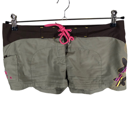Naisten Adidas - Urheilushortsit, koko 40 - Harmaa ()