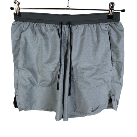 Naisten Nike - Urheilushortsit, koko 38 - Harmaa ()