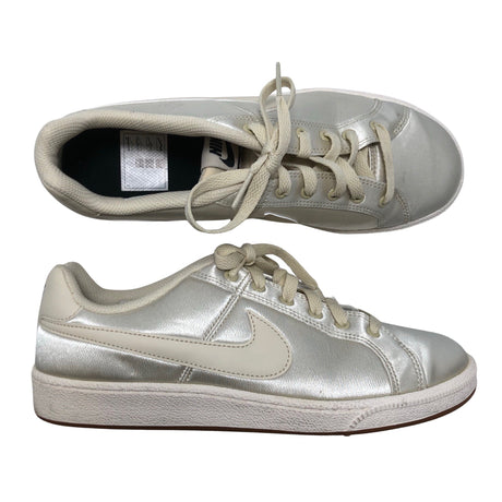 Naisten Nike - Tennarit, koko 40 - Beige ()