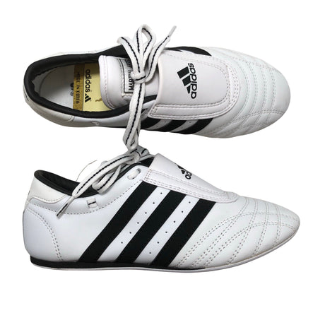 Naisten Adidas - Sisäliikuntakengät, koko 38 - Valkoinen ()