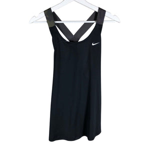 Naisten Nike - Urheilutoppi, koko 38 - Musta (1)