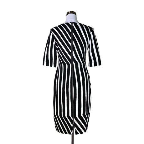 Naisten Marimekko - Trikoomekko, koko 40 - Musta (2)