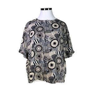 Naisten Uniqlo - T-paita, koko 44 - Musta (1)