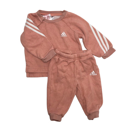 Tyttöjen Adidas - Collegeasu, koko 62 - 68 - Vaaleanpunainen ()
