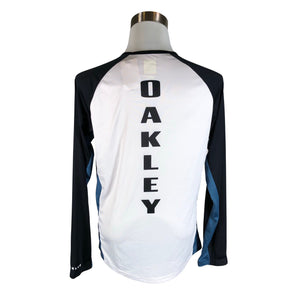 Urheilupaita, 
pitkät hihat, koko XL