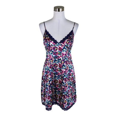 Naisten Marks&Spencer - Yöpaita, koko 38 - Violetti ()