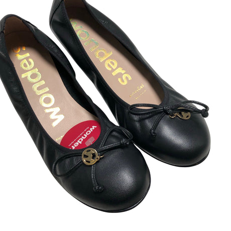 Naisten Wonders - Ballerinat, koko 38 - Musta (2)